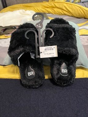 Nordstrom BP Black Fuzzy Slide Slippers for Kids - Plush Slip-Ons